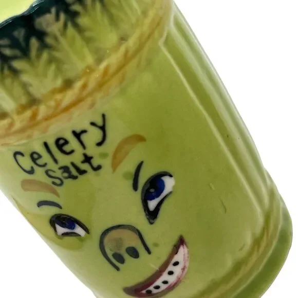 Anthropomorphic Salt Shakers Celery Onion Garlic Vegetable Head Vintage Norcrest - Picture 10 of 12